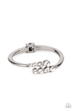 Defying Dazzle - black