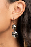 Sizzling Showcase - black