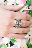 Crazy About Daisies - silver